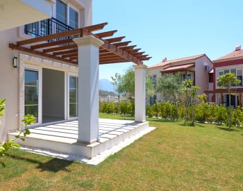 2+1 Apartamento Con Jardín Privado Cerca Del Mar En Fethiye Turquía