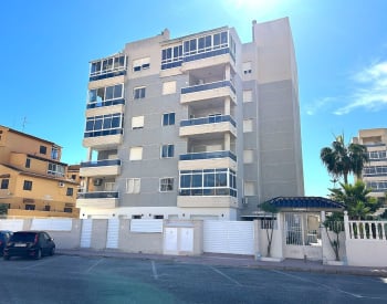 Ground-floor Apartments with Terrace Near Beaches in Torrevieja