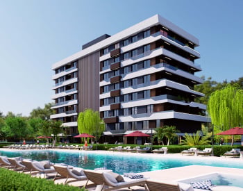 位于安塔利亚（antalya）紧邻机场且带有游泳池的住宅小区（complex）公寓