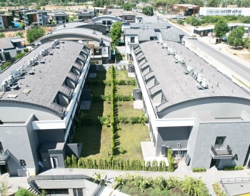 Wohnungen In Einem Komplex Mit überdachtem Parkplatz In Antalya 1