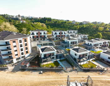 Casas Con Vistas Al Mar Entrelazadas Con La Naturaleza En Trabzon 0