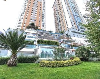 Apartament Z Przestronnym Tarasem W Kompleksie W Stambule
