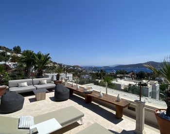 منزل منفصل مطل على البحر مع تراس واسع في بودروم