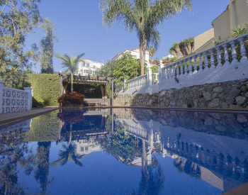 Gerenoveerde Vrijstaande Villa Met Comfortabel Wonen In Benalmádena 1