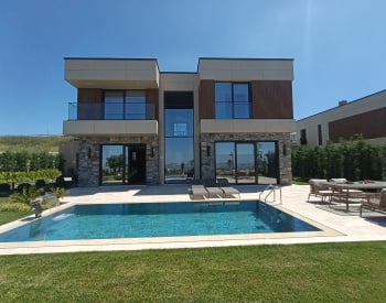 Villas Avec Vue Sur Le Lac À Büyükçekmece, Istanbul
