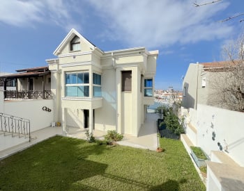 Seafront Furnished Villa with Marina View in Çeşme Dalyan