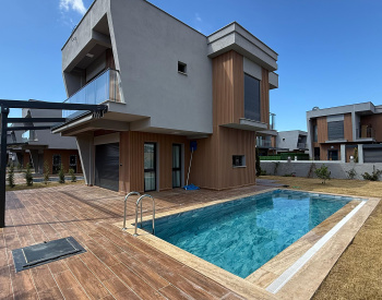 Villas Avec Piscine À Quelques Pas De La Plage À Kuşadası