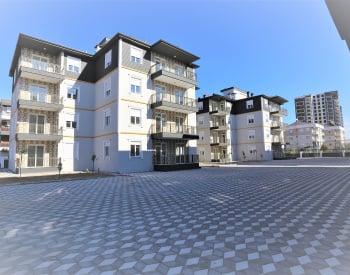 Wohnung In Einer Anlage Nahe Zur Straßenbahn - Schule In Kepez Antalya