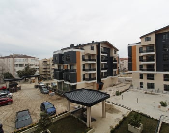 Gemeubileerd Appartement In Een Groot Project In Yalova Çınarcık