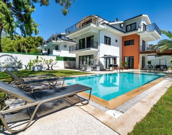 Modern Villas with Detached Pool and Parking in Fethiye Çiftlik