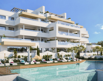 Luminous Real Estate in Complex with Amenities in Estepona