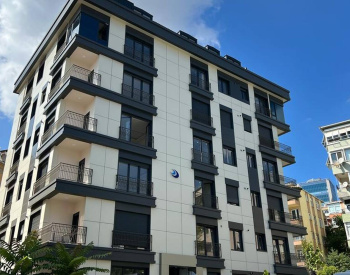 Duplex Apartment Close to Metrobüs Station in İstanbul Beşiktaş
