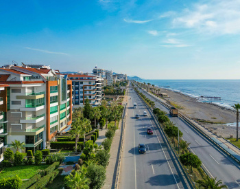 Antalya Alanya'da Sahile Sıfır Eşyalı Satılık Dubleks Daire