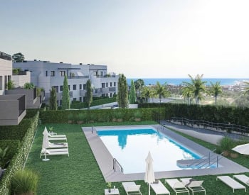 Ruime Appartementen In Vélez-málaga Vlakbij Golfbanen