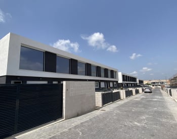 Новые дома рядом с пляжем в Гран-Алаканте, Аликанте 1
