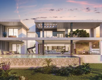 Marbella’da Aydınlık Tasarımlı Denize Yakın Villalar 1