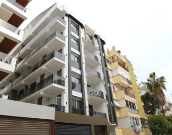 Apartments in a Complex with Indoor Parking in Antalya Muratpaşa 1