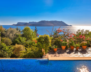 Villa De 6 Chambres Avec Vue Mer Et Piscine Privée À Kaş Antalya