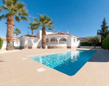 Villa Mit Privatem Schwimmbad Und Garage In Rojales Alicante 1