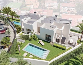 Semi-detached Homes with Private Pool and Garden in Malaga 1