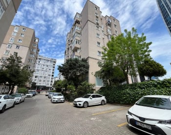 Apartment for Sale in Maltepe Istanbul Near the Metro Station