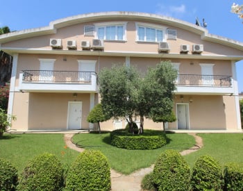 Möblerad Villa I Ett Komplex Med Pool Och Trädgård I Belek Antalya