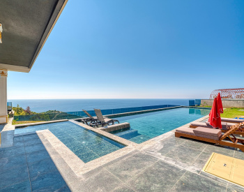 Villa De Diseño Exclusivo Con Vistas Al Mar Y Naturaleza En Alanya