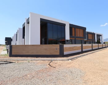 Detached Villas with Private Swimming Pools in Döşemealtı, Antalya 1