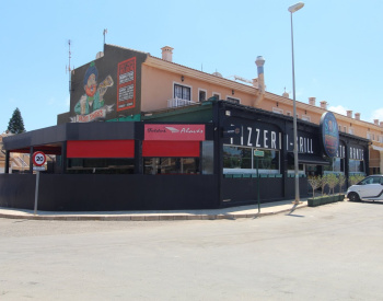Odnowiony Bar I Restauracja W Strefie Przyjaznej Turystom W Kartagenie 1