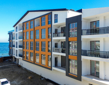 Yalova'da Çınarcık Kum Plajı'na Sıfır Deniz Manzaralı Daireler