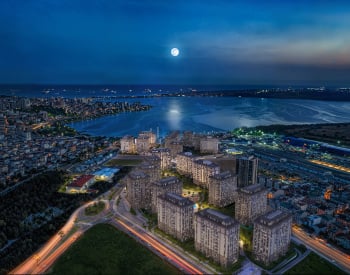 Lake-view Apartments in a Complex in Küçükçekmece, Istanbul