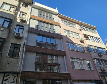 Investment Building Close to Bagdat Street in Kadikoy