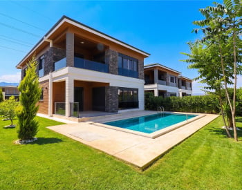 Maison Avec Piscine Près De L'hôpital À Döşemealtı Antalya