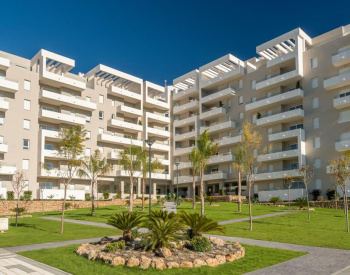 Sea View Apartments in Complex with Pool in Marbella