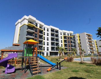 South-facing Newly Built Flats in Antalya Altintas in Complex 1