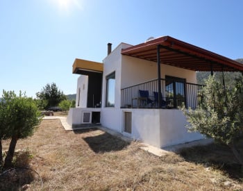 Maison D'été Entrelacée Avec La Nature À Antalya Korkuteli