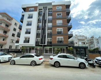 Flats with Indoor Car Park Close to Beach in Antalya Muratpasa 1