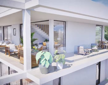 Apartments with Private Gardens or Solariums in Mar De Cristal 1