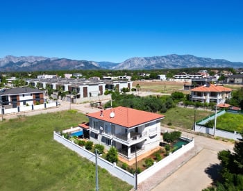 Spacious Villa with Pool and Winter Garden in Döşemealtı Antalya