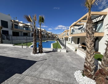 Palatial Apartments Near Amenities in Villamartin, Costa Blanca 1