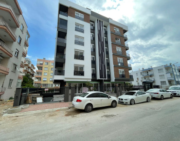 Flats with Indoor Car Park Close to Beach in Antalya Muratpasa