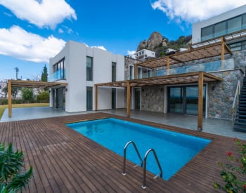 Häuser Mit Marina- Und Stadtblick Sowie Pools In Bodrum Yalıkavak 1