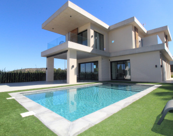 Moderne 4-slaapkamer Villa Met Kasteeluitzicht In Biar Alicante