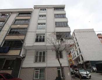 1-bedroom Apartment Near Metrobus in İstanbul Esenyurt 1
