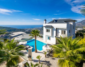 Detached Villa with Sea Views in Antalya Alanya Kargıcak