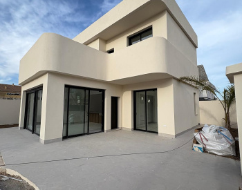 Stylish Villa for Sale Near the Beaches in San Pedro Del Pinatar 1