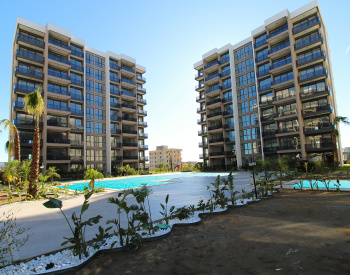 2-bedroom Real Estate with Pool Views in Antalya Altıntaş