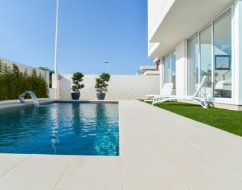 白色海岸（costa Blanca）大阿拉坎特 （ Gran Alacant） 带泳池和花园的别墅
