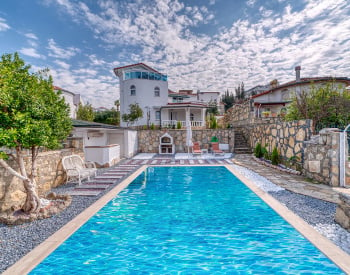 Möblierte Schicke Villa Mit Garten Und Pool In Alanya 1