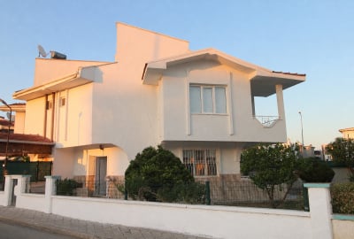 Antalya Kadriye'de Müstakil Bahçeli ve Eşyalı 4+1 İkiz Villa 1